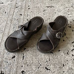 Women’s Slip On Sandals